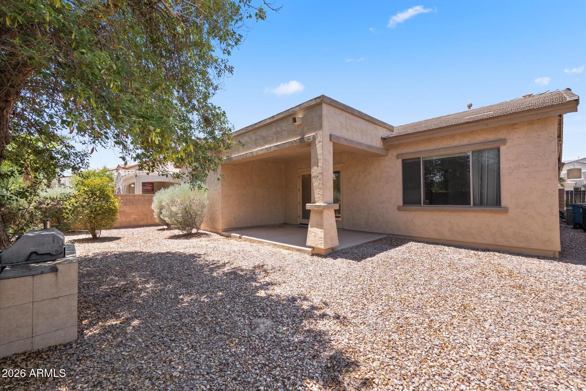 6229 South Moccasin Trail Gilbert, AZ 85298 - Photo 23 of 25 Large Yard