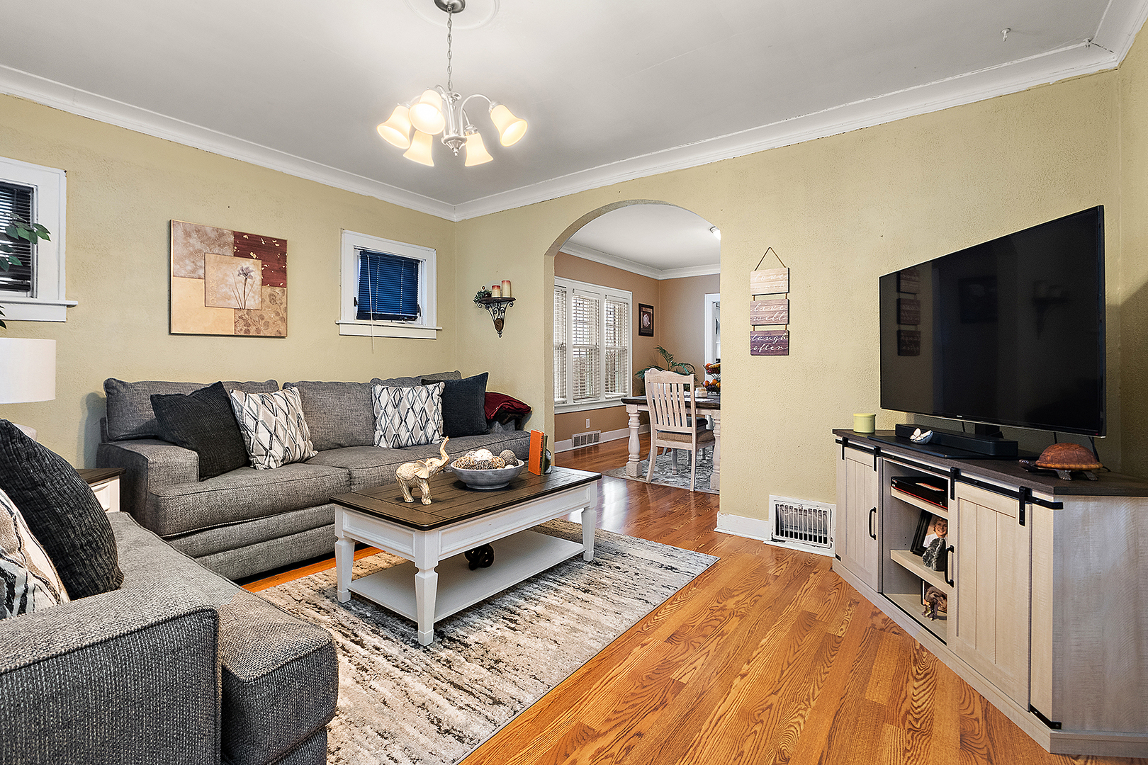 107 South State Street Lockport, IL 60441 - Photo 15 of 34