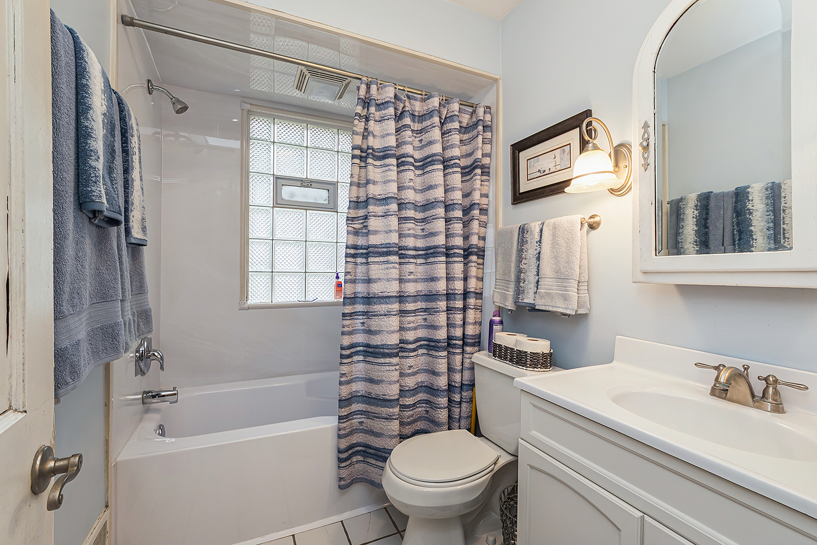 107 South State Street Lockport, IL 60441 - Photo 23 of 34