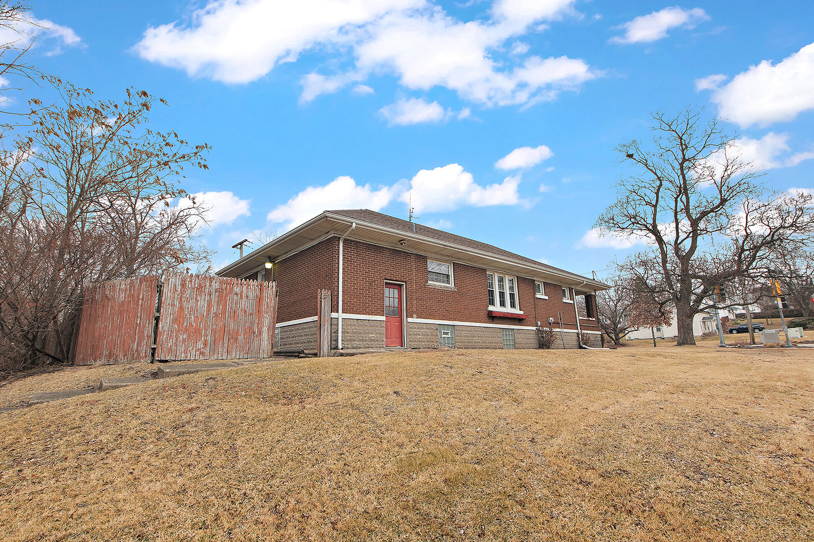 107 South State Street Lockport, IL 60441 - Photo 10 of 34