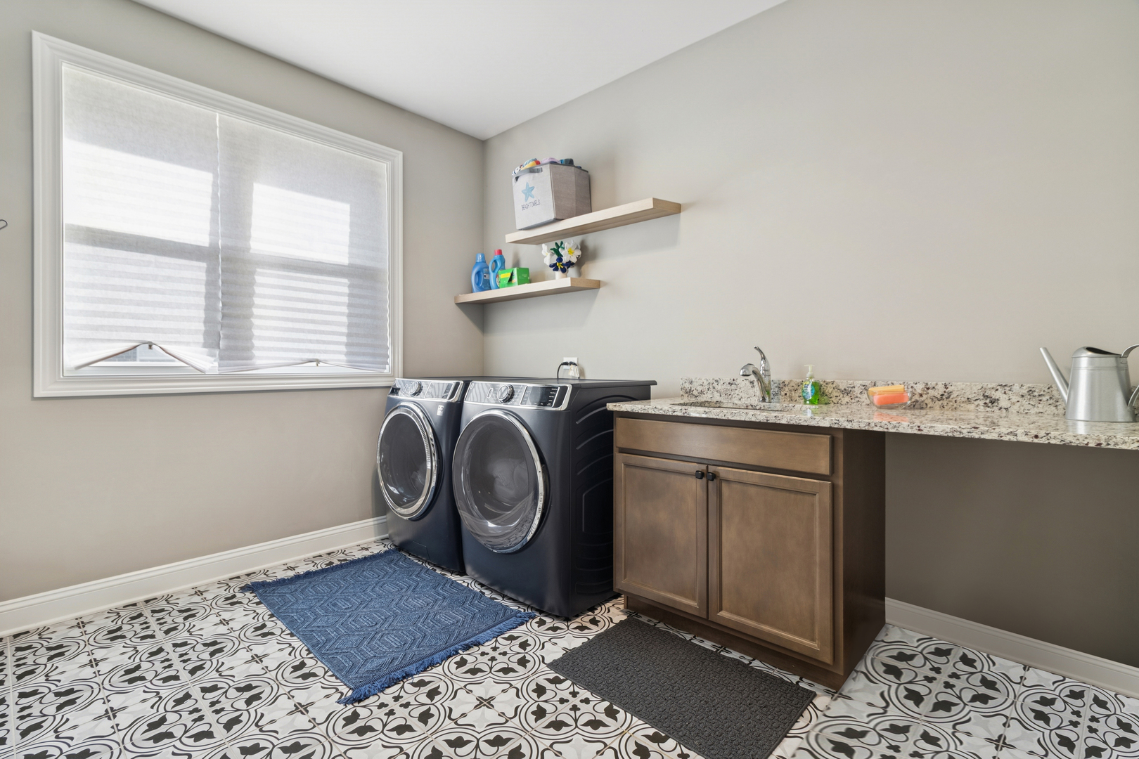 1647 Cobb Street New Lenox, IL 60451 - Photo 16 of 30 a utility room with sink dryer and washer