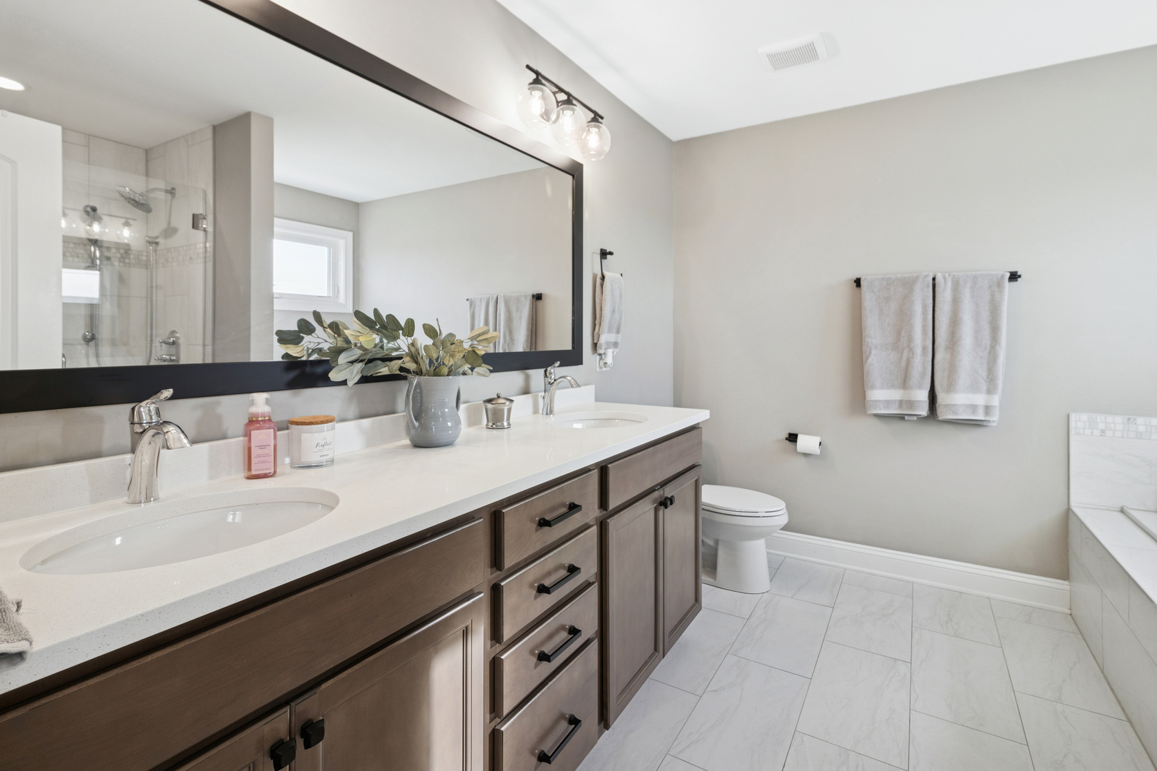 1647 Cobb Street New Lenox, IL 60451 - Photo 19 of 30 a bathroom with a double vanity sink and a mirror