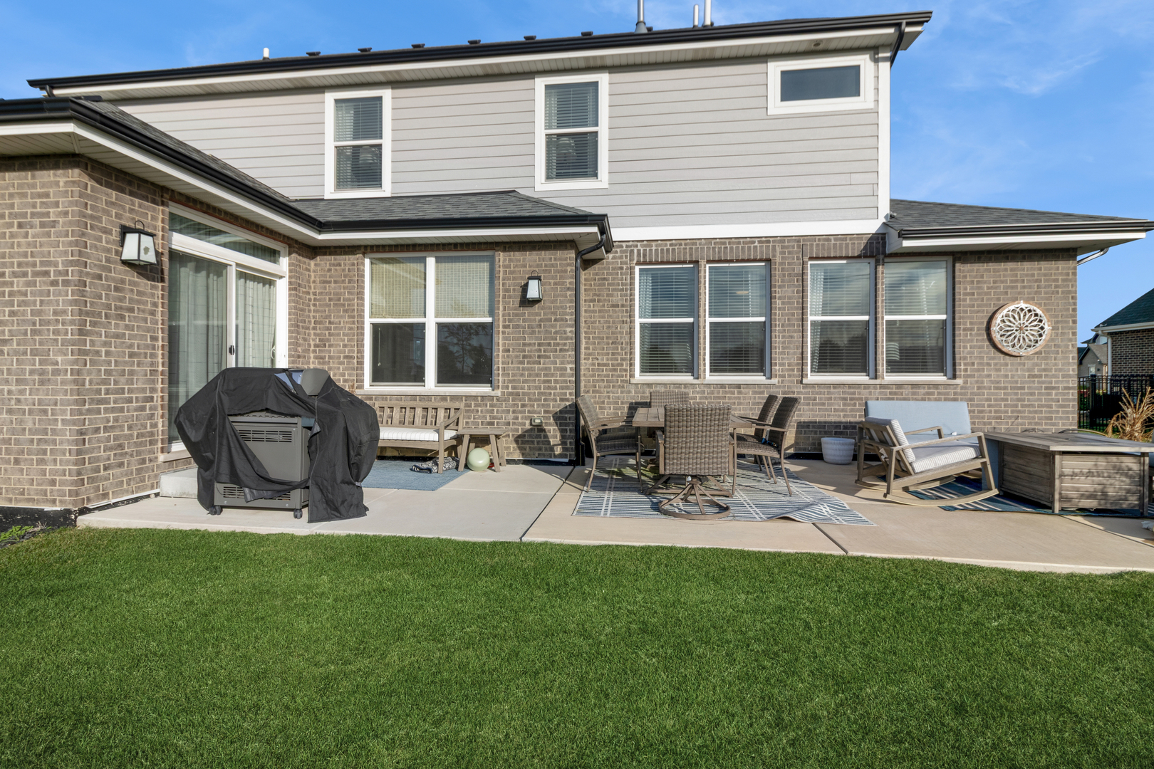 1647 Cobb Street New Lenox, IL 60451 - Photo 30 of 30 a front view of a house with patio