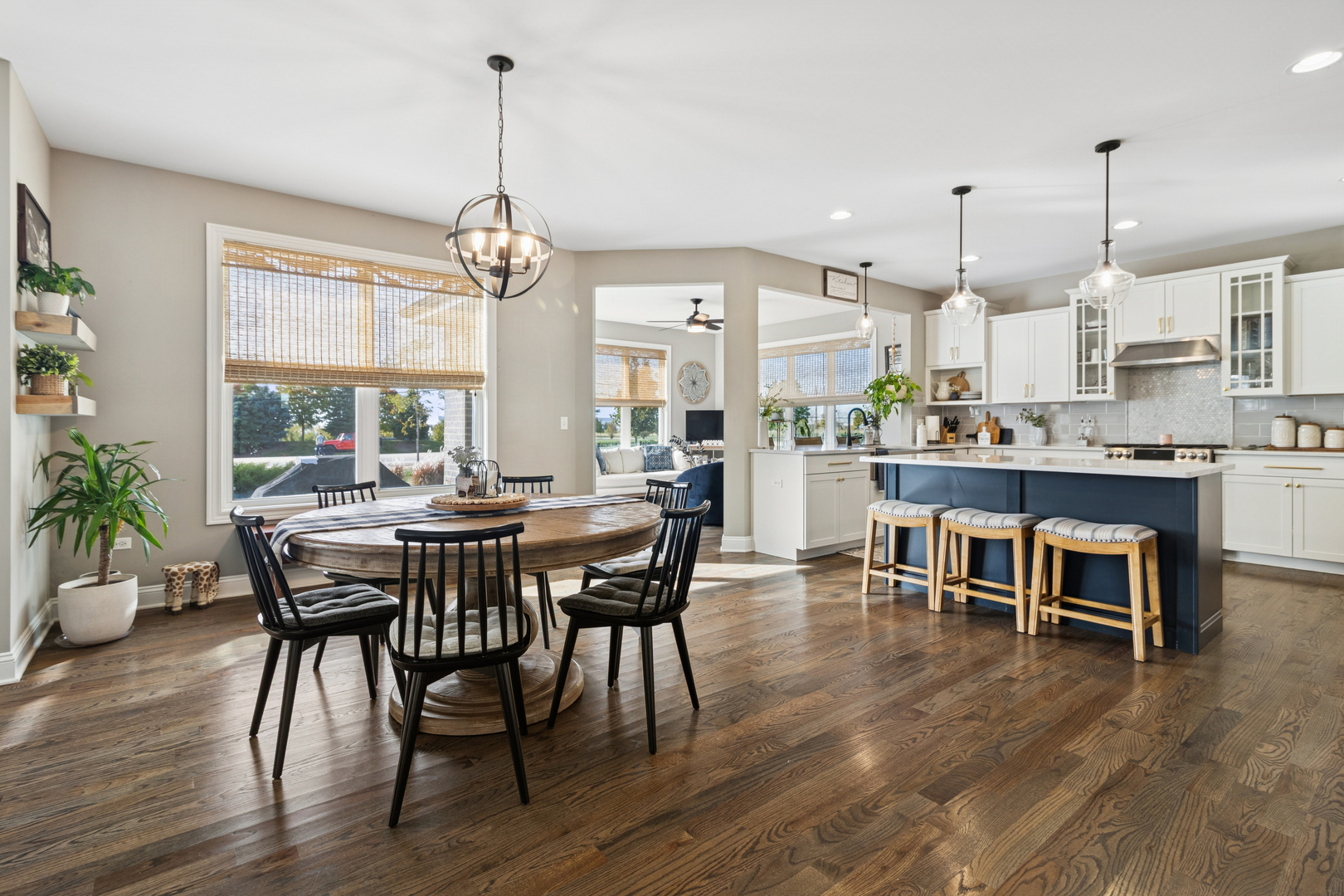 1647 Cobb Street New Lenox, IL 60451 - Photo 9 of 30 a dining area with furniture window and wooden floor