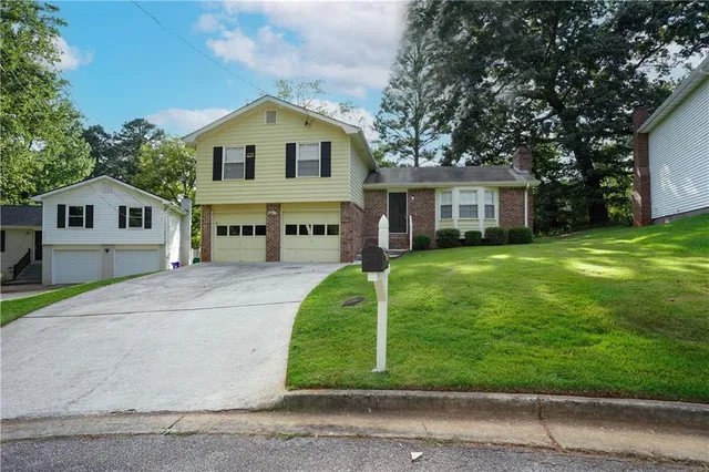 $252,000 | 2063 Wellborn Close, Lithonia, GA 30058