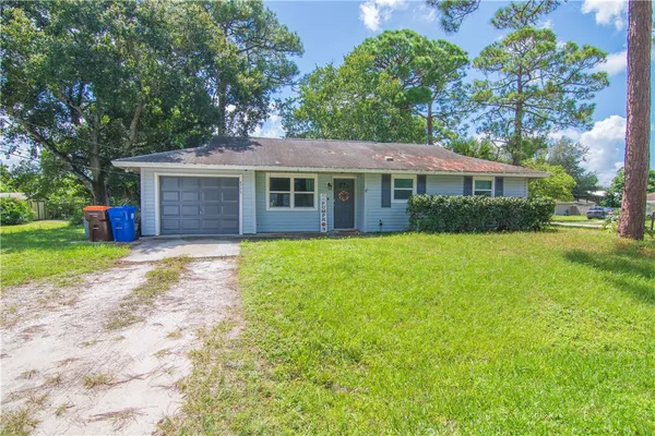 $1,800 | 8775 24th Street, Vero Beach, FL 32966