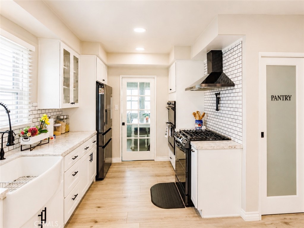 10473 Pico Vista Road Downey, CA 90241 - Photo 16 of 33