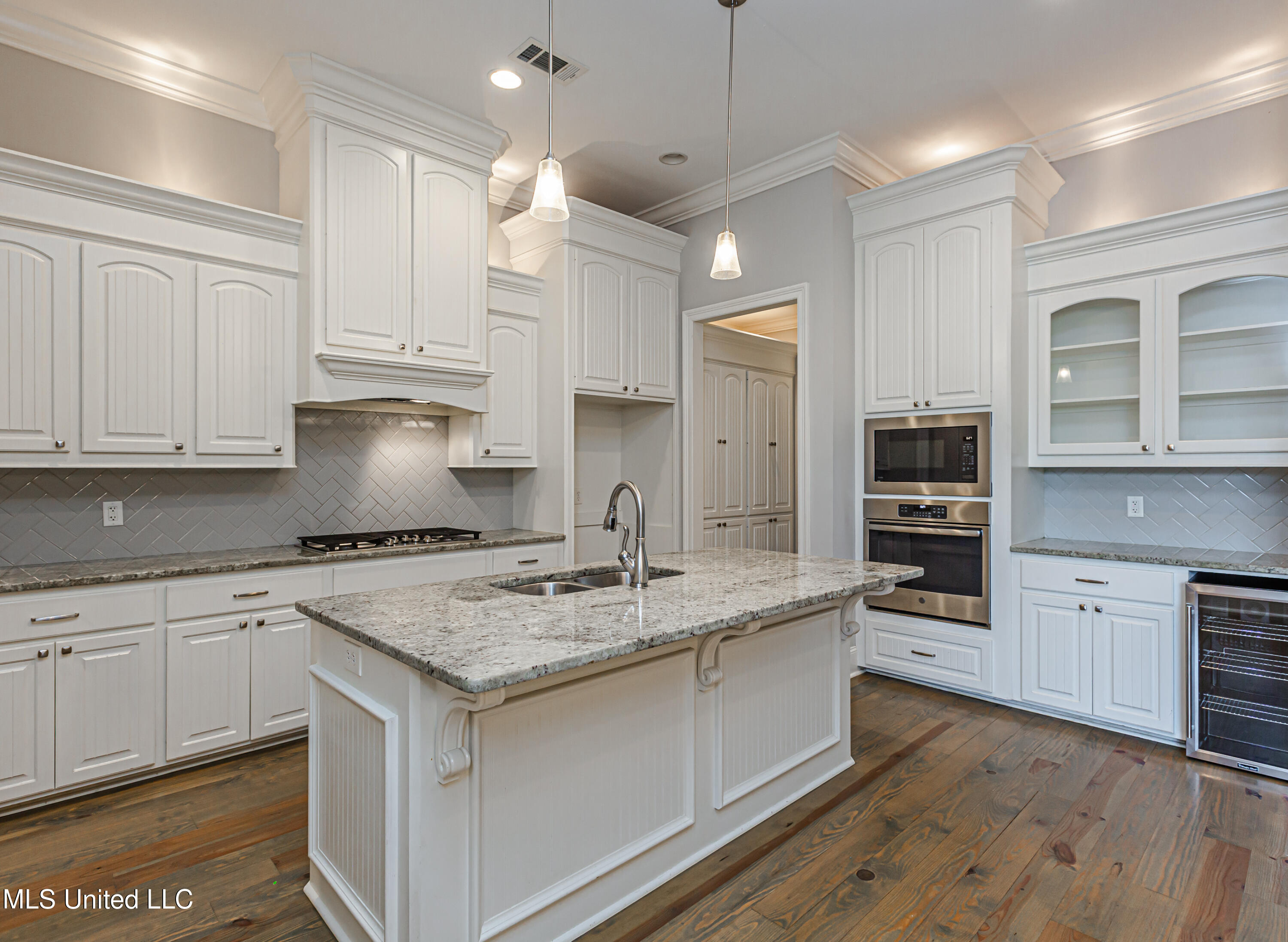49 Waterstone Way Clinton, MS 39056 - Photo 27 of 43 V63A6404