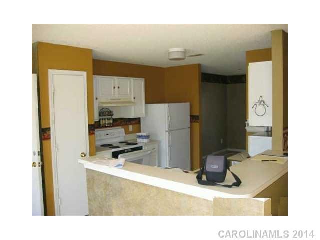 2129 Pimpernel Road Charlotte, NC 28213 - Photo 2 of 5