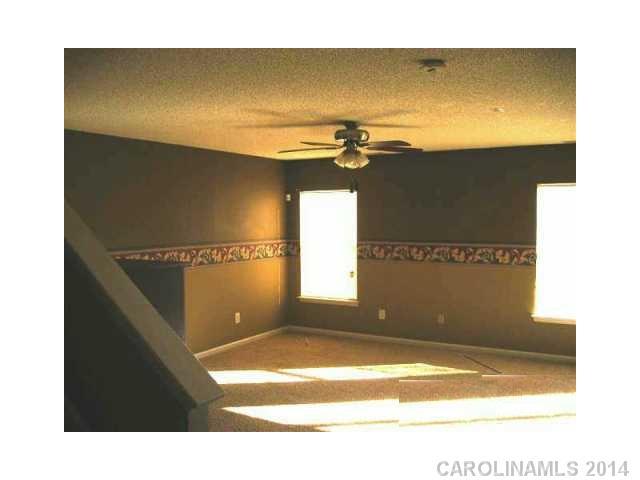 2129 Pimpernel Road Charlotte, NC 28213 - Photo 3 of 5
