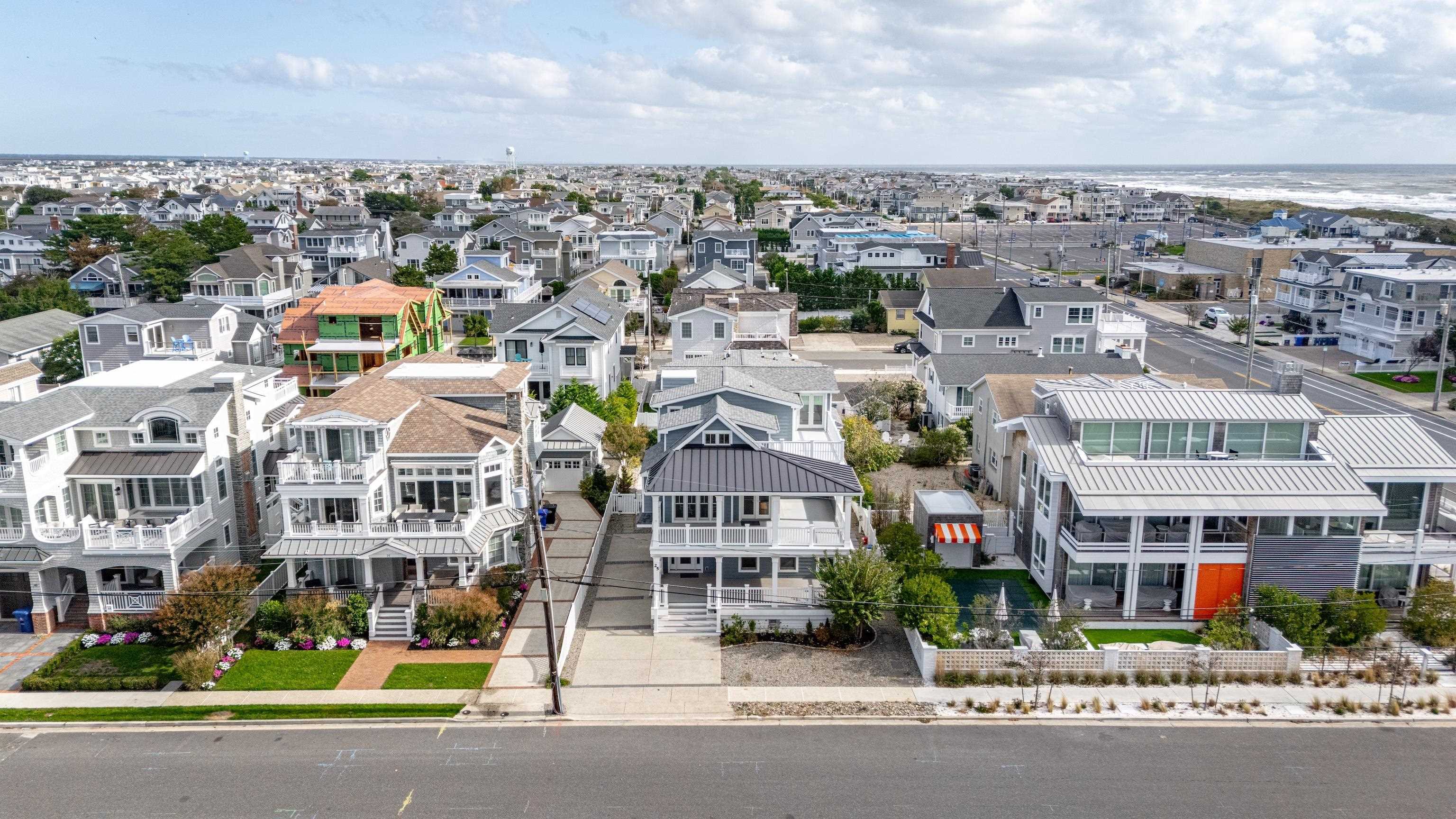 25 West 32nd Avalon, NJ 08202 - Photo 2 of 40