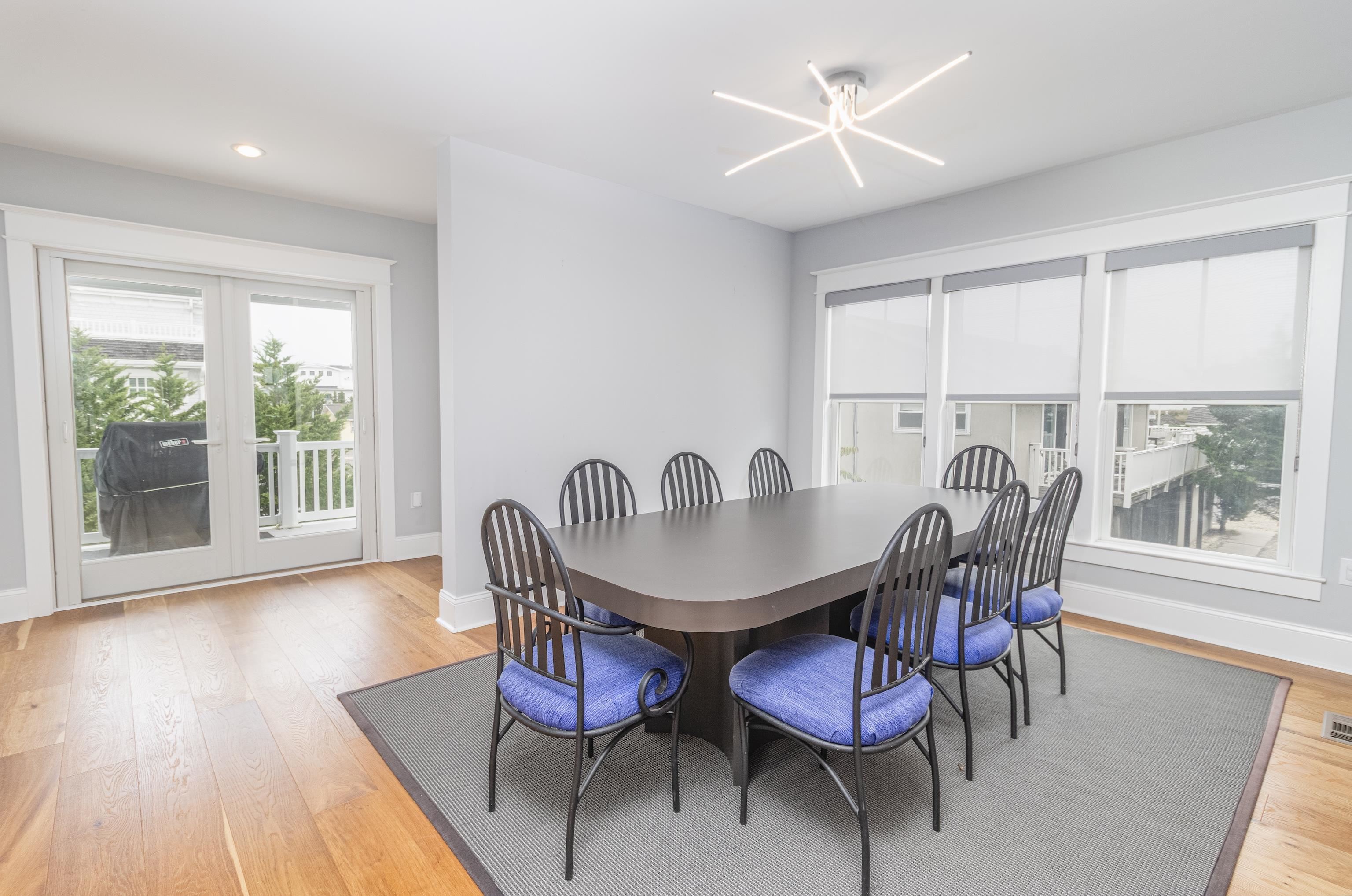 25 West 32nd Avalon, NJ 08202 - Photo 26 of 40 a view of a dining room with furniture window and outside view