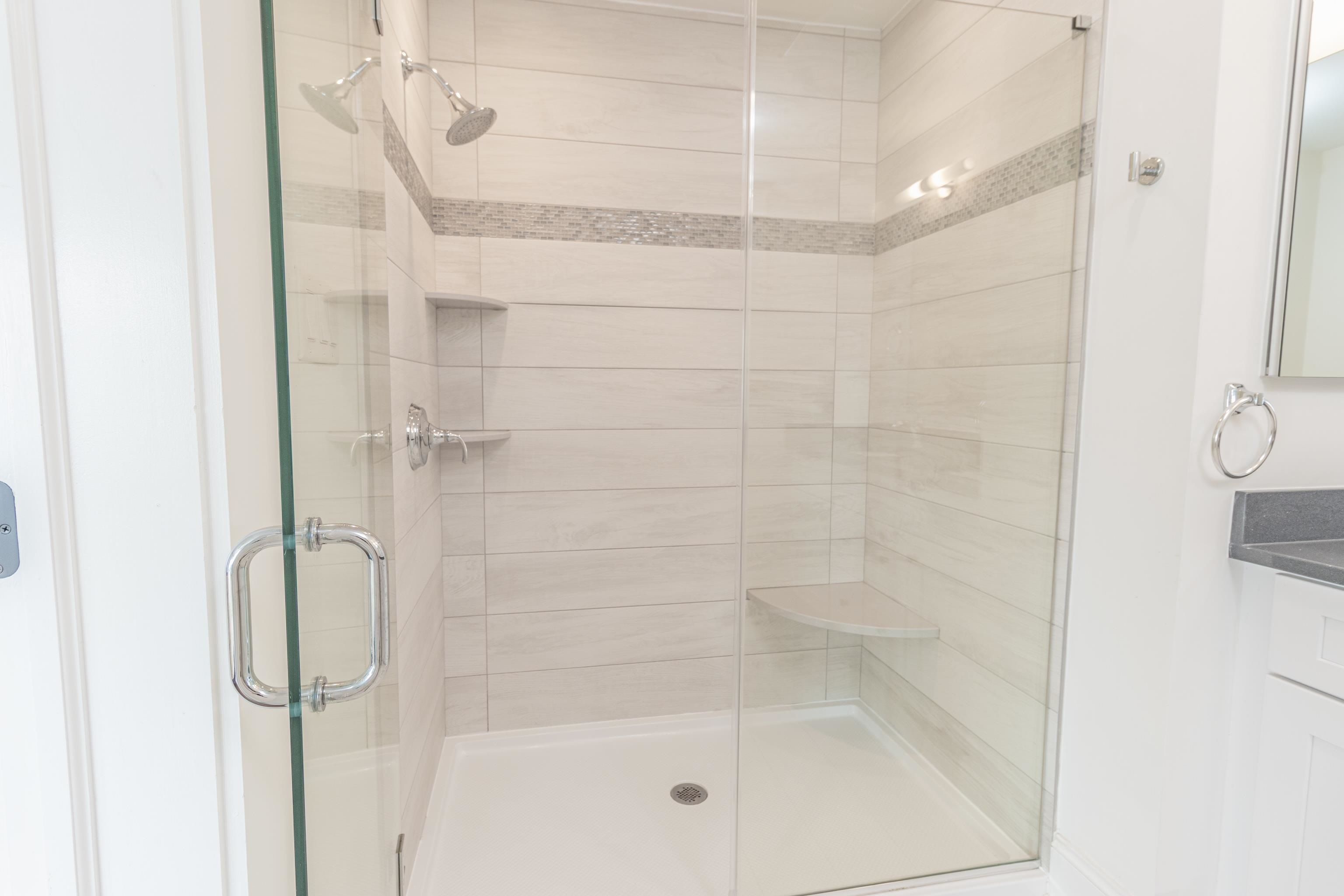 25 West 32nd Avalon, NJ 08202 - Photo 38 of 40 a bathroom with a shower