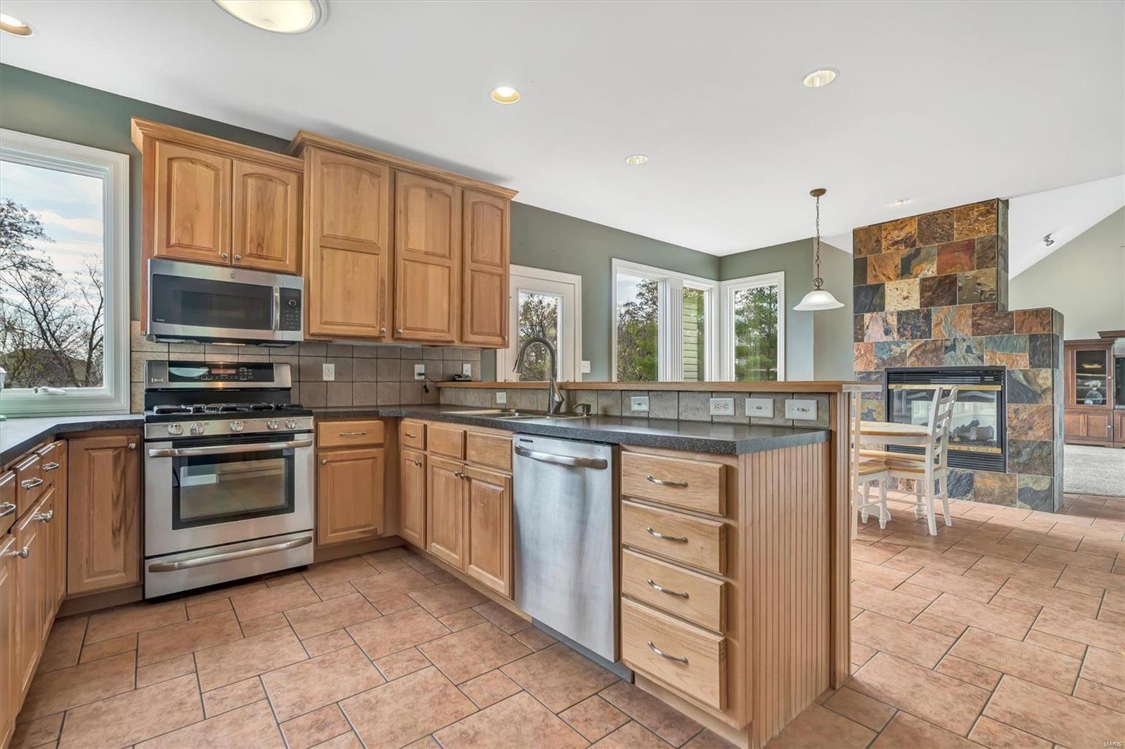 4223 Austin Ridge Drive St. Charles, MO 63304 - Photo 15 of 37