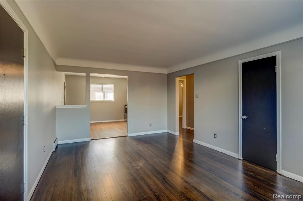 629 West Maple Road, Unit 2 Clawson, MI 48017 - Photo 10 of 15