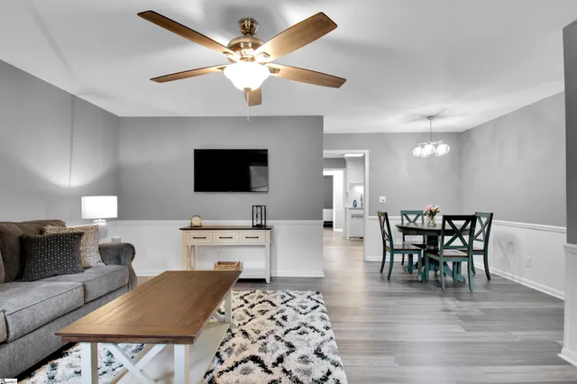 $369,000 | 37 Wedgefield Drive, Boiling Springs, SC 29316