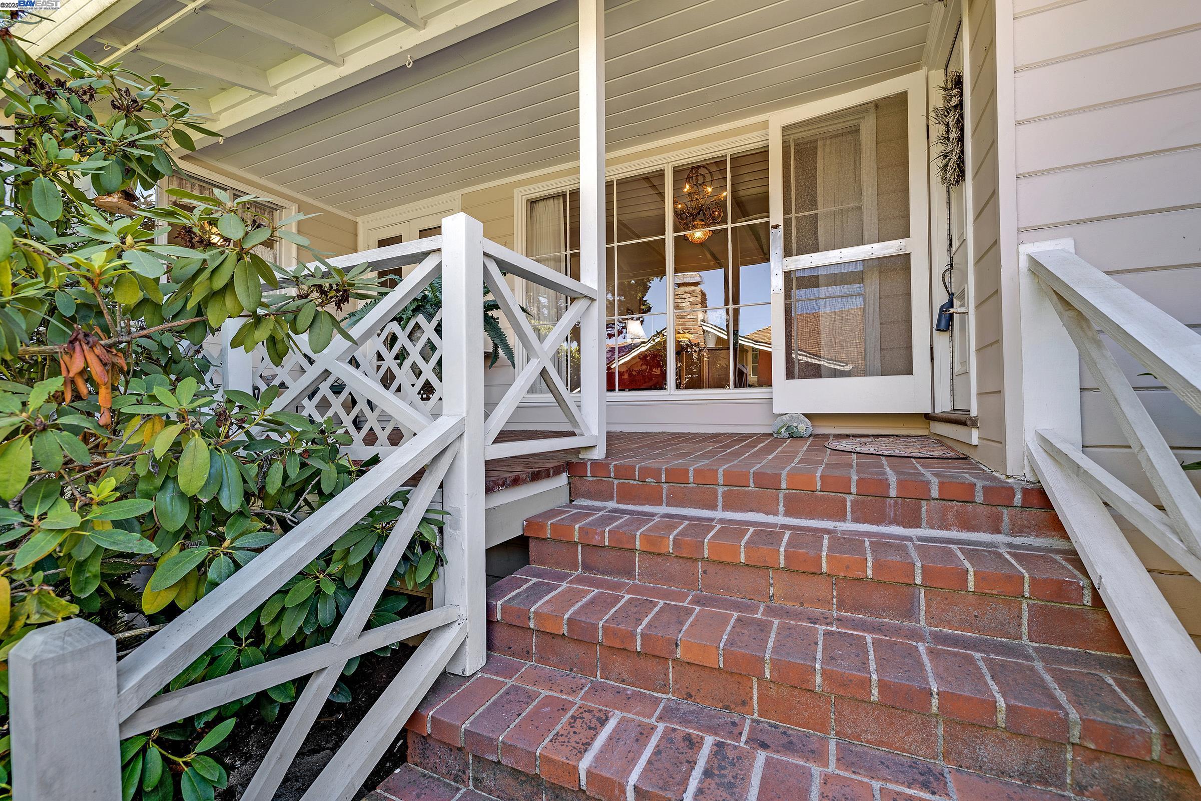 2863 Burton Drive Oakland, CA 94611 - Photo 6 of 34 a view of a buildings with entryway