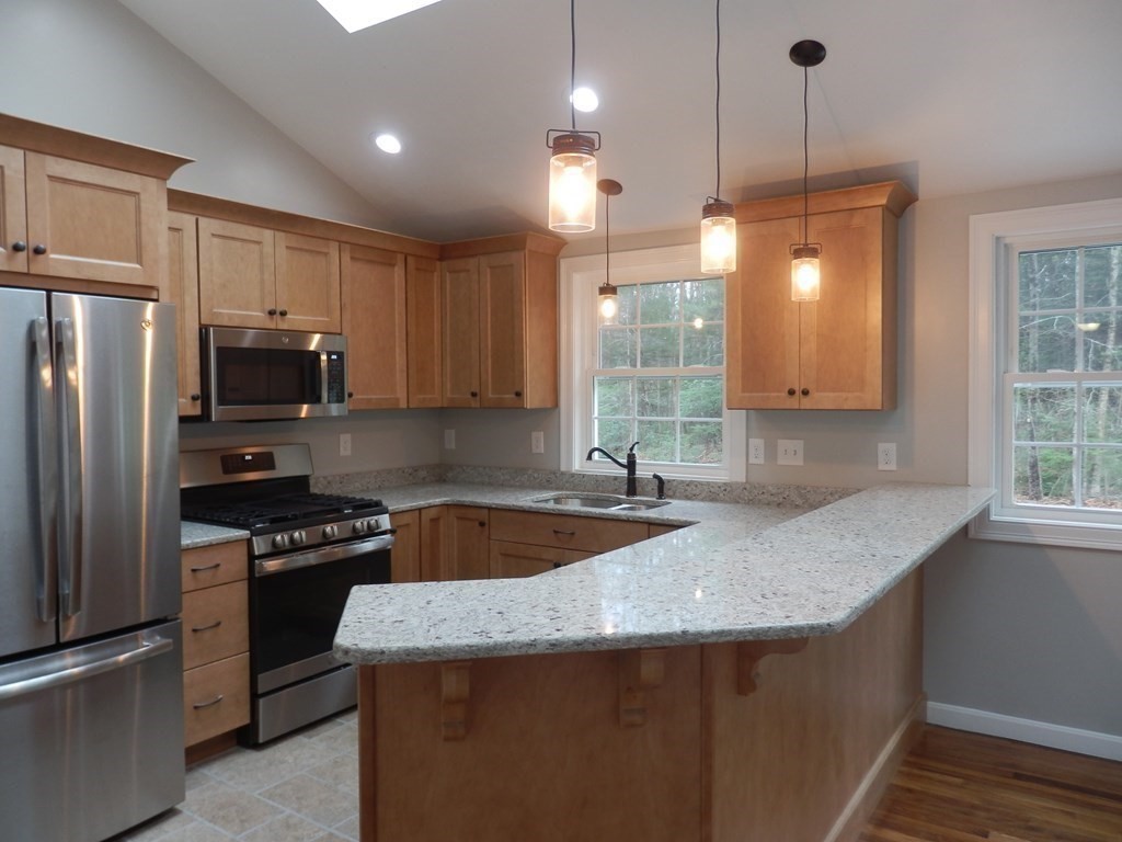 55 Monson Turnpike Road Petersham, MA 01366 - Photo 7 of 37