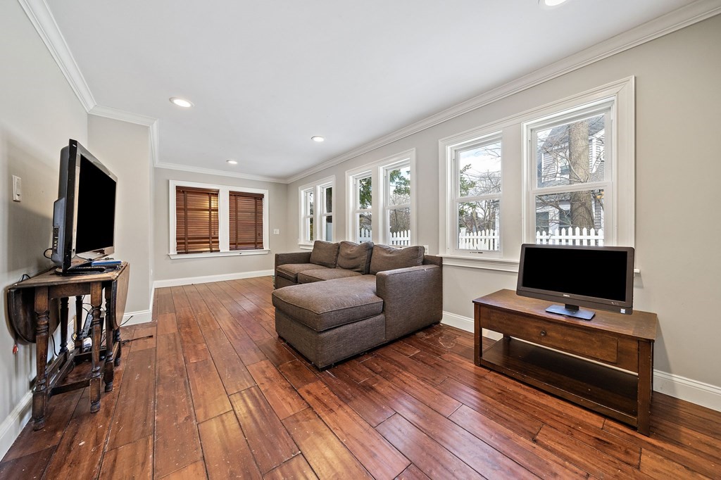 603 Pleasant Street Milton, MA 02186 - Photo 9 of 32