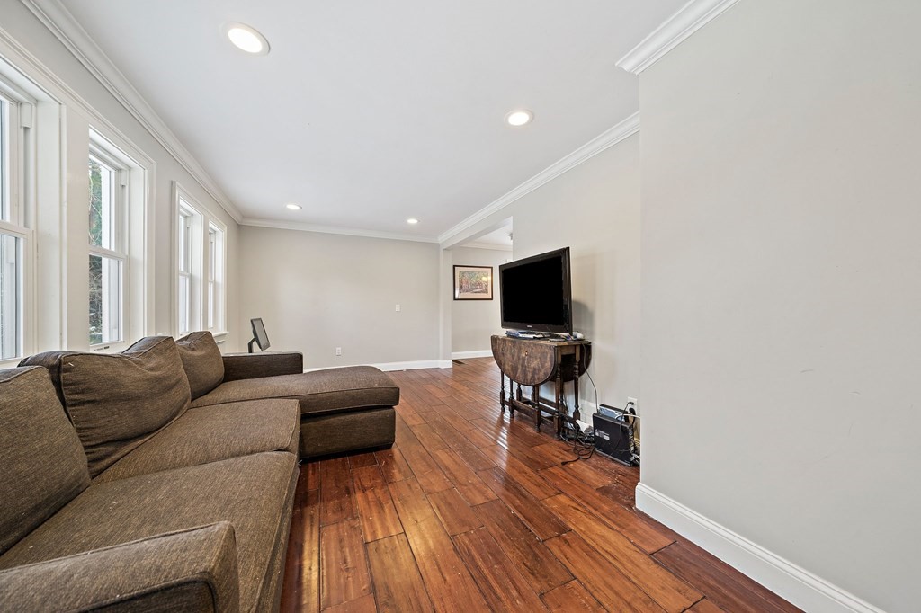 603 Pleasant Street Milton, MA 02186 - Photo 10 of 32