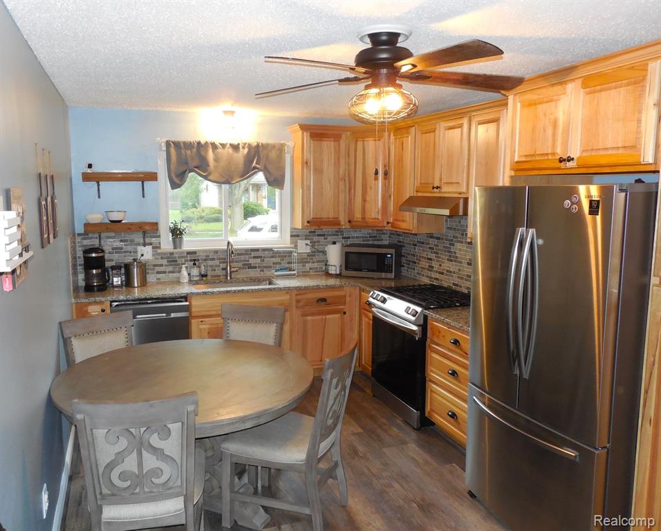 41832 Old Bridge Road Canton, MI 48188 - Photo 15 of 78