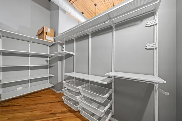 $2,550 | 2654 West Medill Avenue, Unit 208, Chicago, IL 60647