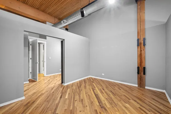 $2,550 | 2654 West Medill Avenue, Unit 208, Chicago, IL 60647