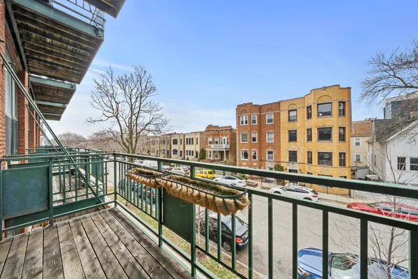 $2,550 | 2654 West Medill Avenue, Unit 208, Chicago, IL 60647