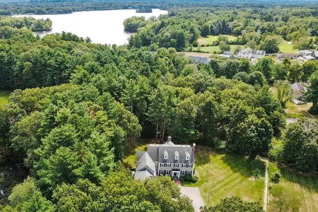 $2,449,000 | 1080 North Street, Walpole, MA 02081