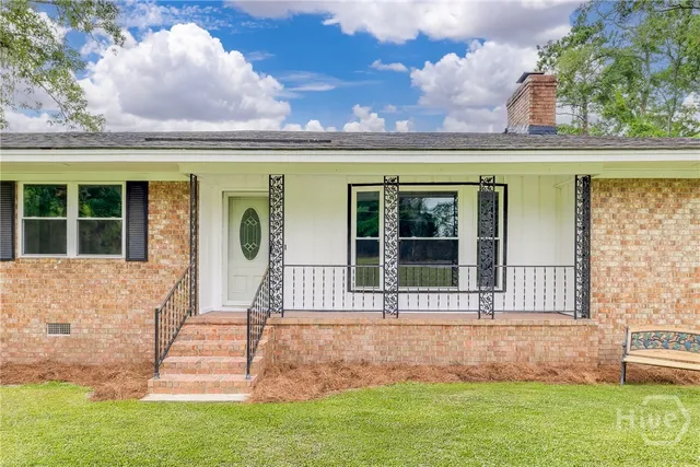 $389,900 | 330 Lakeshore Drive, Guyton, GA 31312