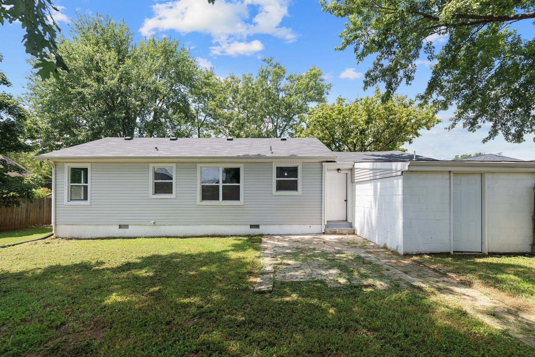 544 Stones River Road La Vergne, TN 37086 - Photo 26 of 27 a view of a yard with small cabin
