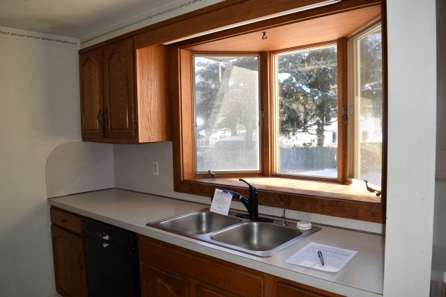 13 Lyons Street Rochester, NH 03867 - Photo 5 of 28
