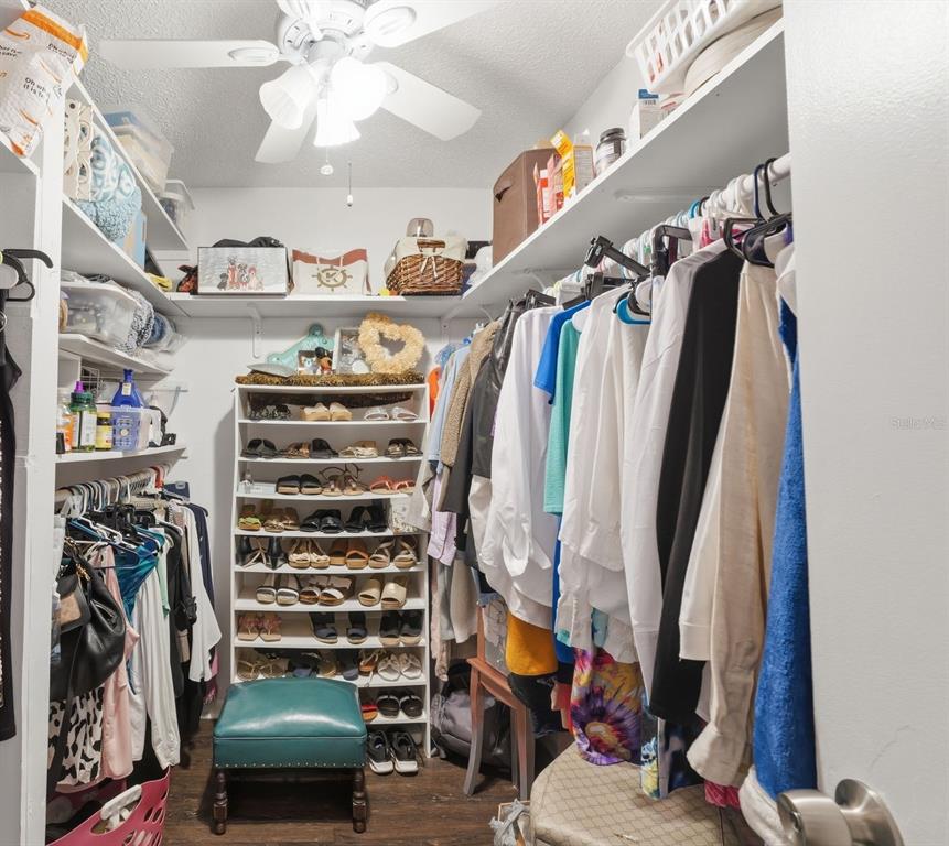 2074 Sunset Point Road, Unit 137 Clearwater, FL 33765 - Photo 17 of 34