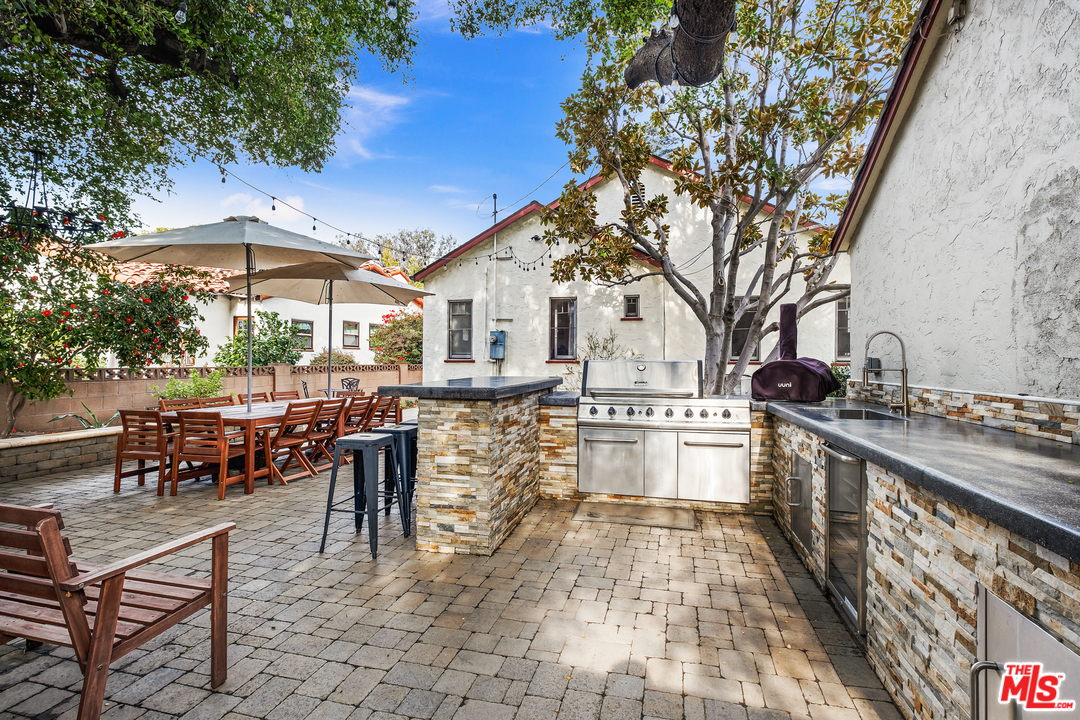 806 Palm Drive Glendale, CA 91202 - Photo 24 of 29 a swimming pool with outdoor seating and yard