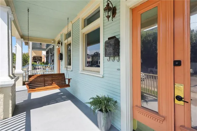 $2,400 | 229 South Gayoso Street, New Orleans, LA 70119