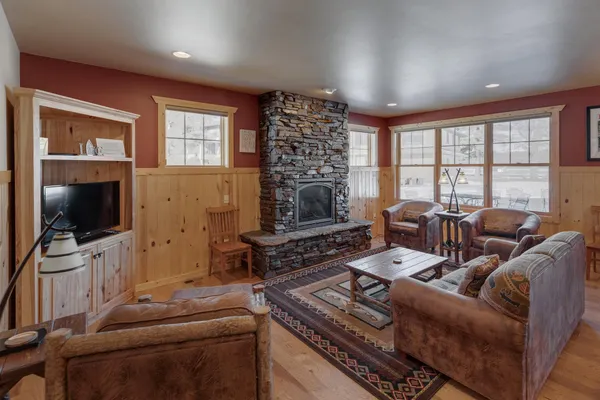 $99,500 | 35395 Vacation Drive, Unit 11, Pequot Lakes, MN 56472