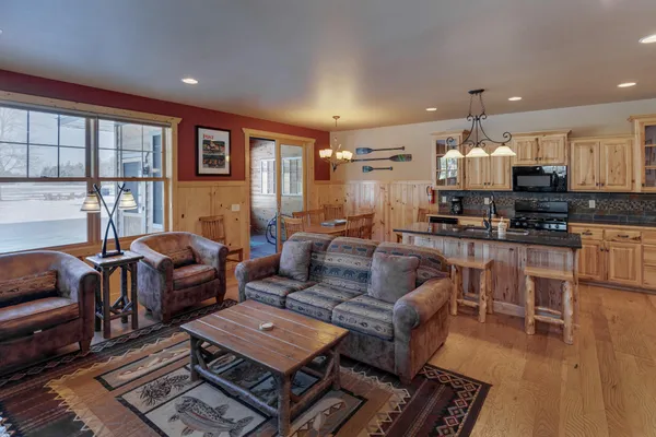 $99,500 | 35395 Vacation Drive, Unit 11, Pequot Lakes, MN 56472