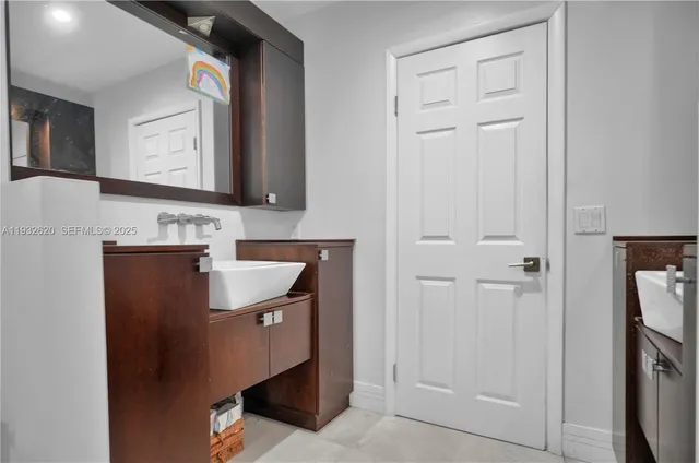 $7,700 | 2101 Northeast 211th Terrace, Miami, FL 33179