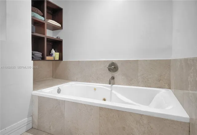 $7,700 | 2101 Northeast 211th Terrace, Miami, FL 33179