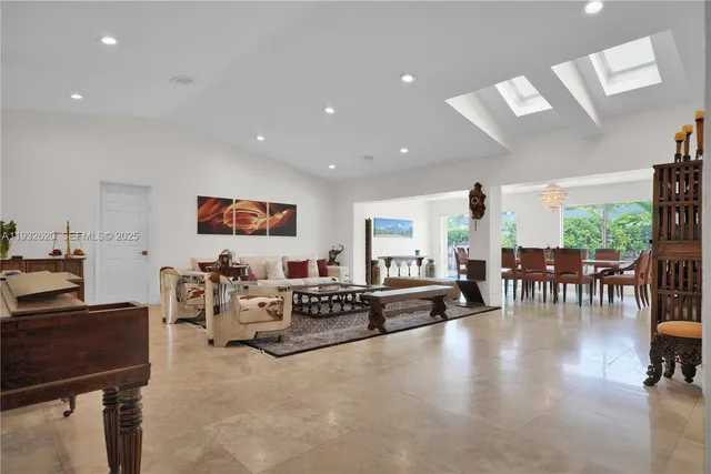 $7,700 | 2101 Northeast 211th Terrace, Miami, FL 33179