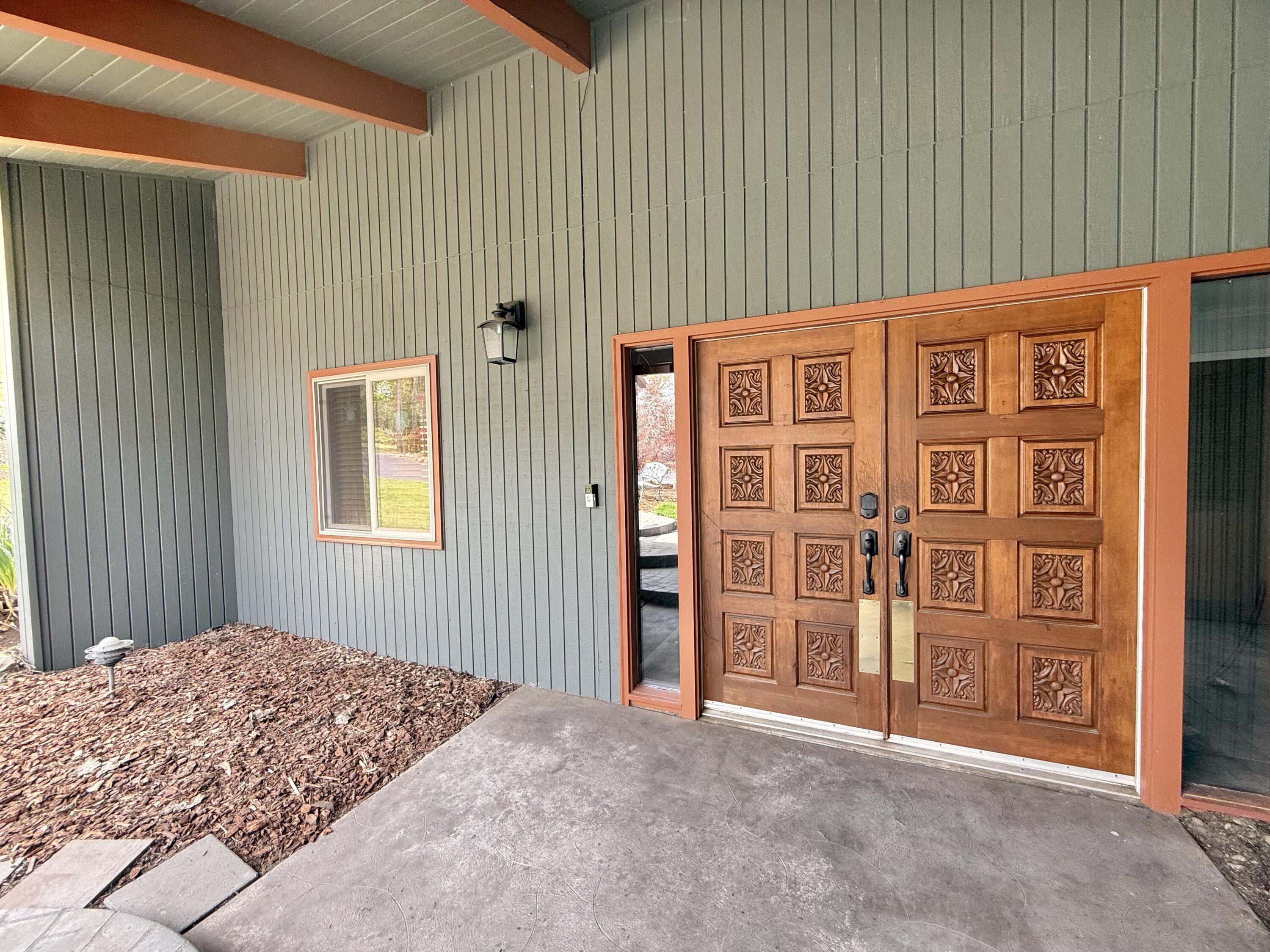 1662 Cove Point Road Klamath Falls, OR 97601 - Photo 12 of 71