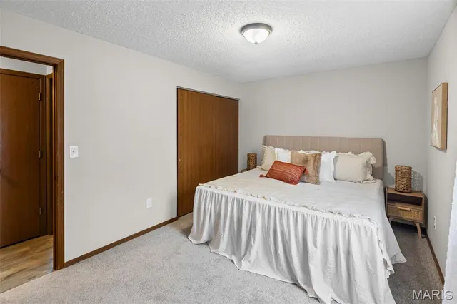 $235,000 | 4714 Snow White Terrace, Alton, IL 62002