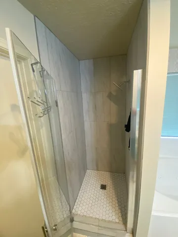 $2,300 | 8915 Weyburn Grove Drive, Houston, TX 77088