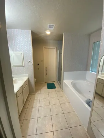 $2,300 | 8915 Weyburn Grove Drive, Houston, TX 77088