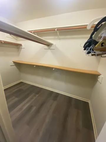 $2,300 | 8915 Weyburn Grove Drive, Houston, TX 77088