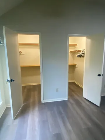 $2,300 | 8915 Weyburn Grove Drive, Houston, TX 77088