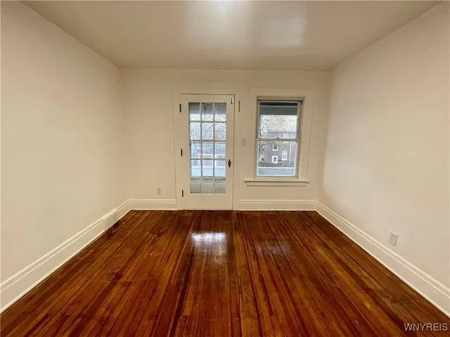 $1,100 | 434 23rd Street, Niagara Falls, NY 14303