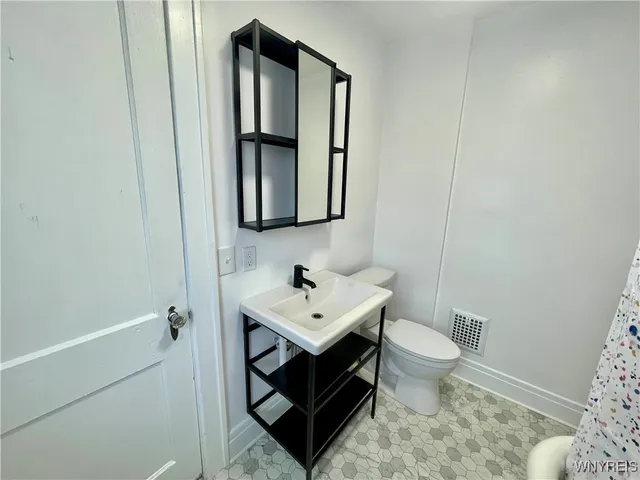 $1,100 | 434 23rd Street, Niagara Falls, NY 14303