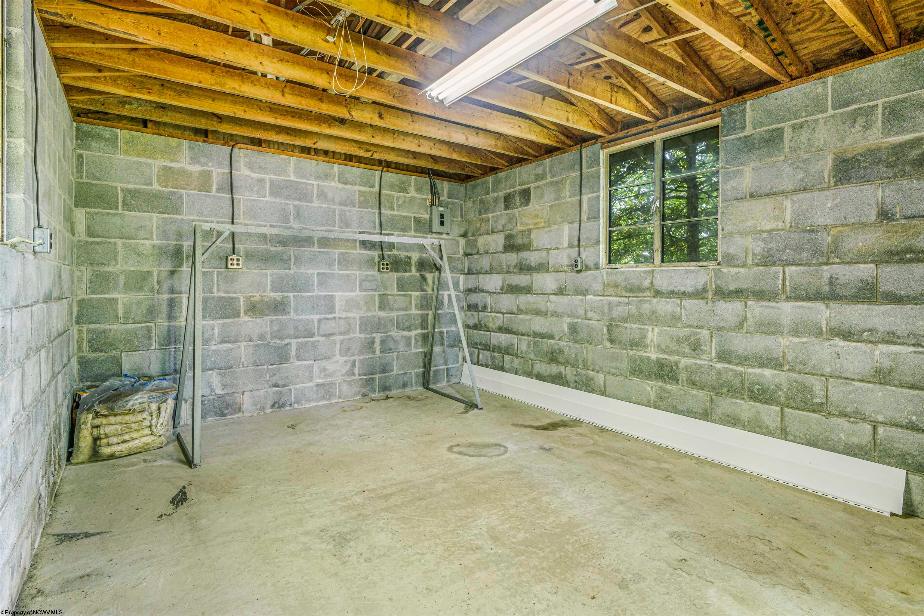431 Valley Falls Road Fairmont, WV 26554 - Photo 29 of 35 Gallery Image 29