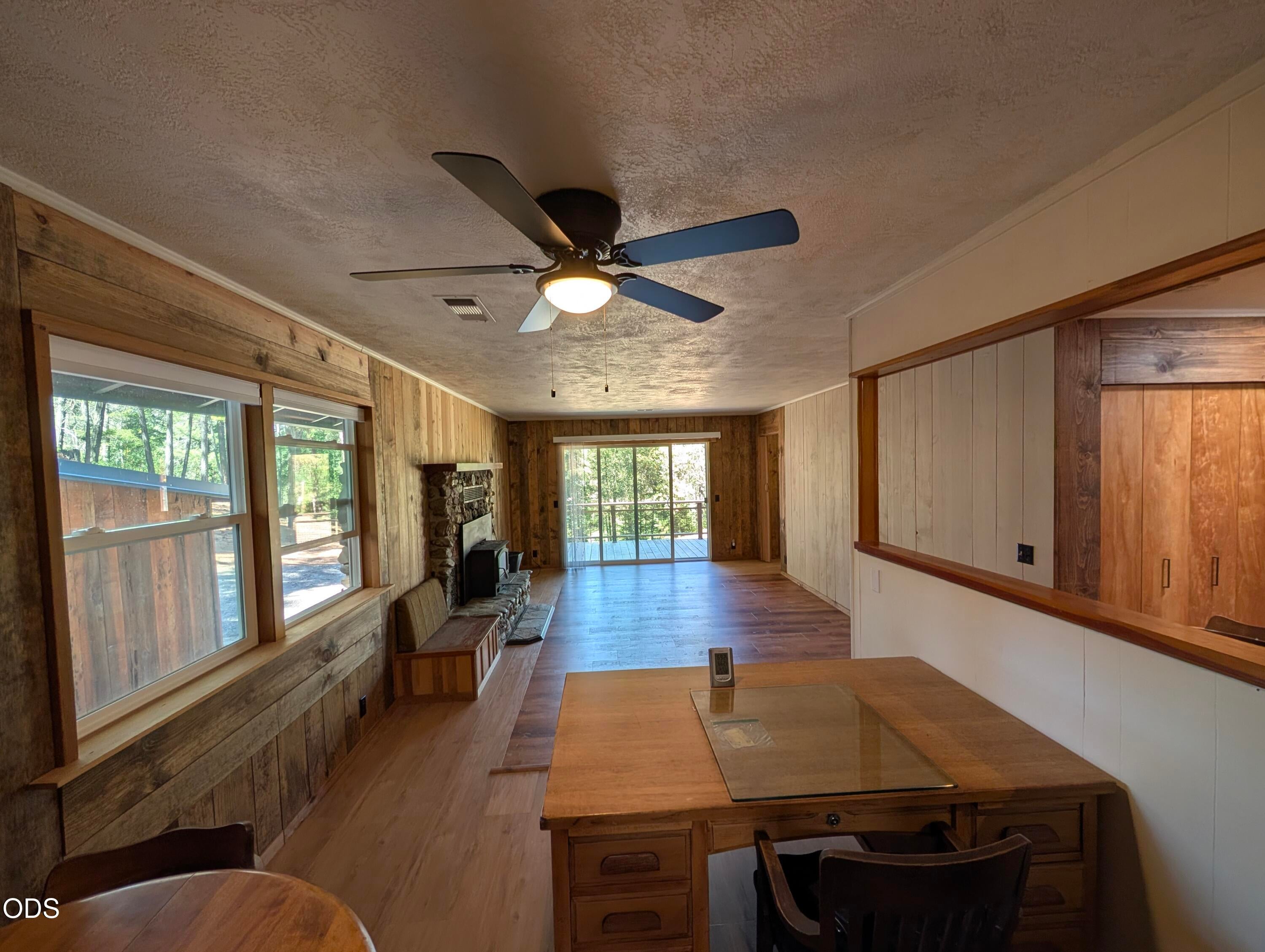 11851 Upper Applegate Road Jacksonville, OR 97530 - Photo 16 of 23 Gallery Image 16